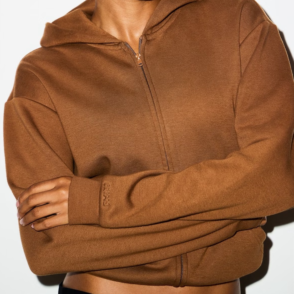 Skims Classic Hoodie and Straight Leg Pants - Picture 3 of 7